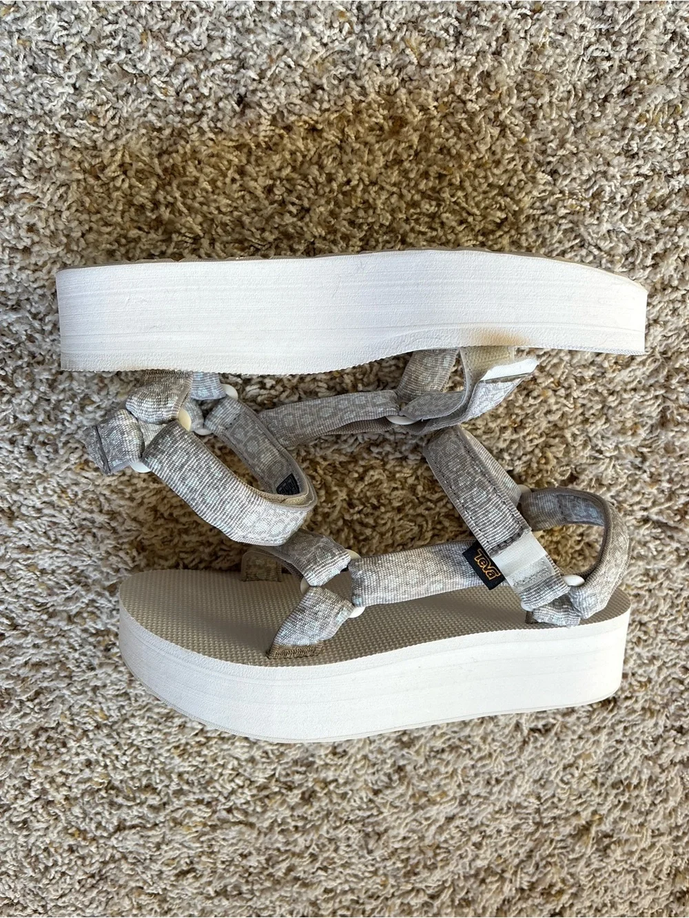 Teva White Platform Universal Sport Sandals White/Gray/Seafoam Leopard Print